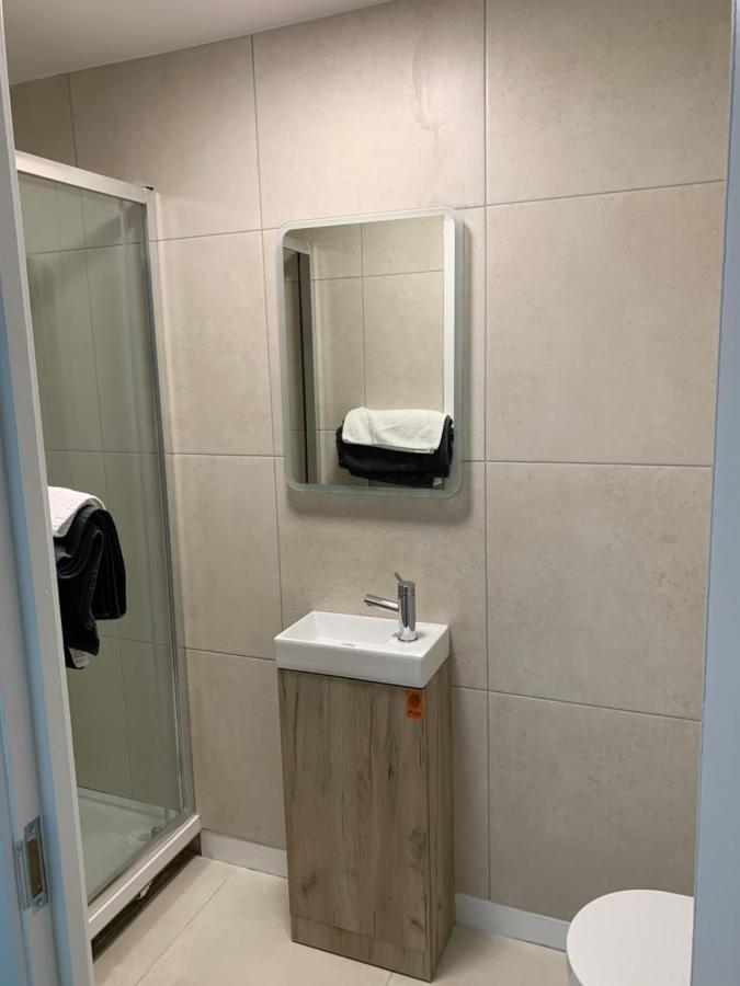 Plaza Suite 61 B Bangor  Exterior foto