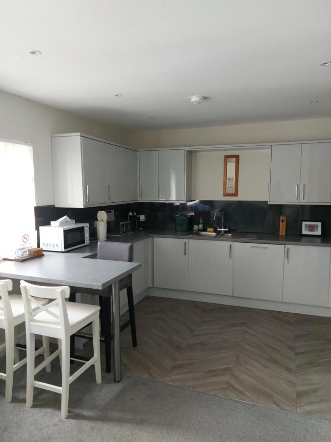 Plaza Suite 61 B Bangor  Exterior foto
